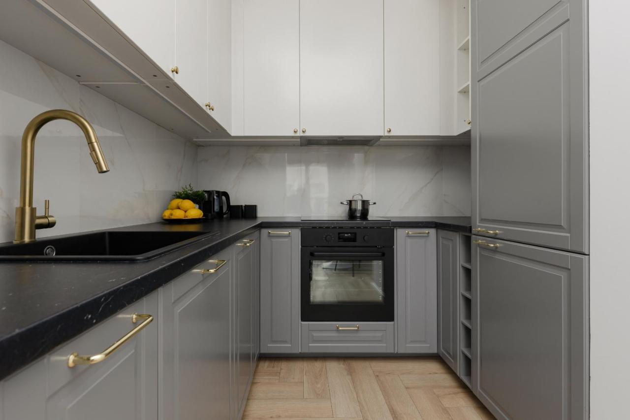 Stylish Apartment Kolejowa & Parking & Balcony By Noclegi Renters Βαρσοβία Εξωτερικό φωτογραφία
