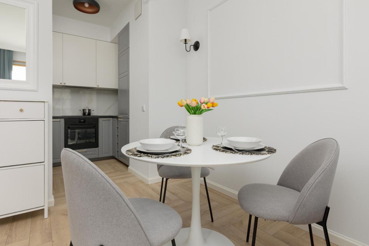 Stylish Apartment Kolejowa & Parking & Balcony By Noclegi Renters Βαρσοβία Εξωτερικό φωτογραφία