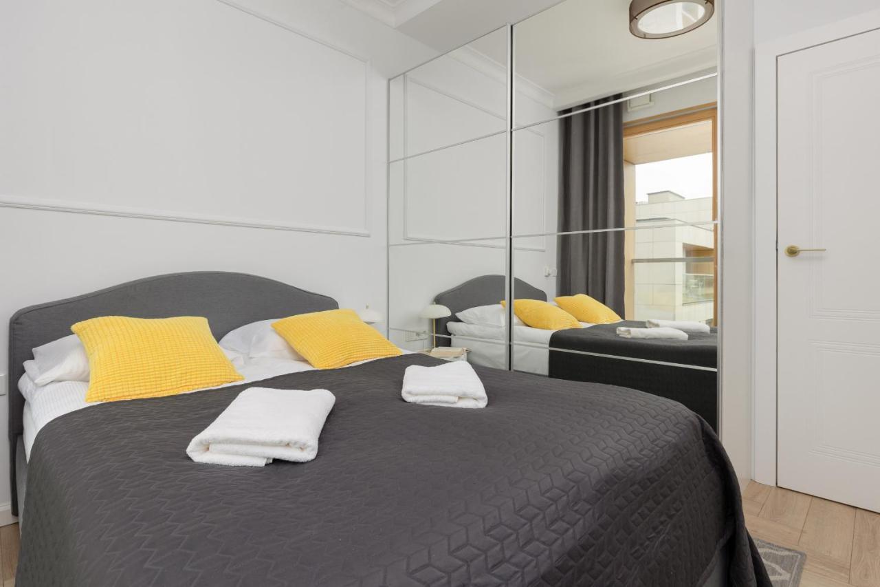 Stylish Apartment Kolejowa & Parking & Balcony By Noclegi Renters Βαρσοβία Εξωτερικό φωτογραφία